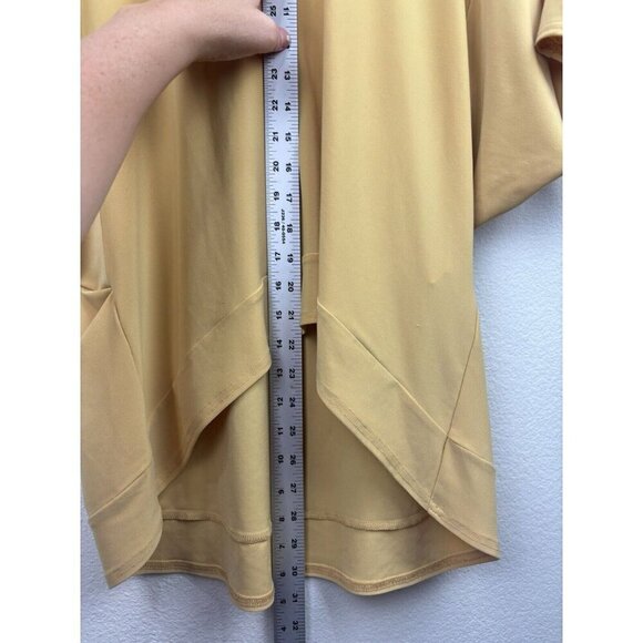 Women's Gold Flowy Top - Picture 7 of 8